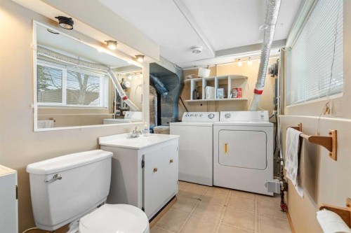 7819 Fairmount Drive Se, Calgary, AB - Indoor Photo Showing Laundry Room