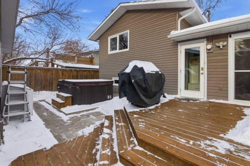 127 Queen Tamara Road Se, Calgary, AB - Outdoor With Deck Patio Veranda With Exterior