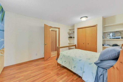 25-41124 Range Road 282, Rural Lacombe County, AB - Indoor Photo Showing Bedroom