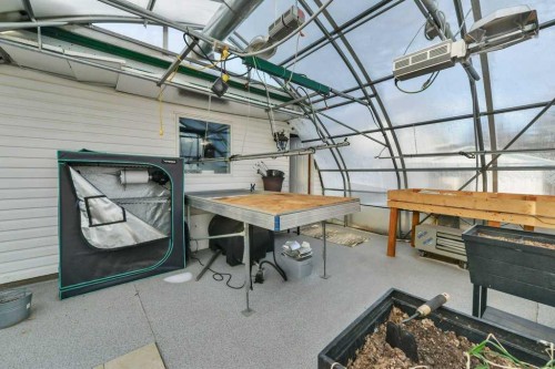 25-41124 Range Road 282, Rural Lacombe County, AB - Indoor