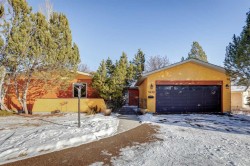5432 Silverdale Drive NW Calgary, AB T3B 3M8