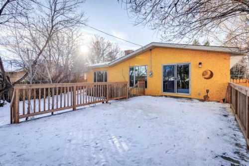 5432 Silverdale Drive Nw, Calgary, AB - Outdoor