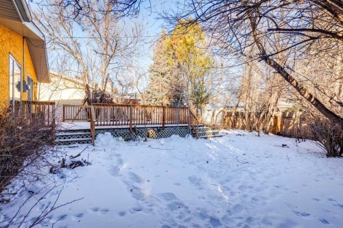 5432 Silverdale Drive Nw, Calgary, AB - Outdoor