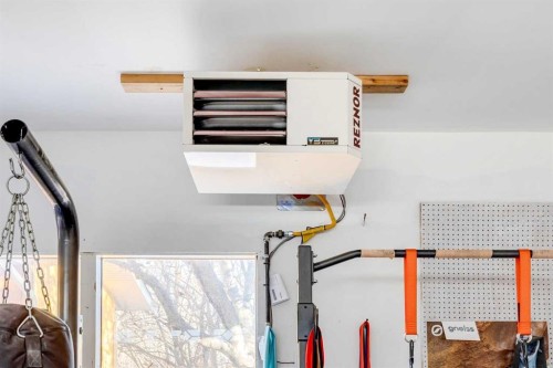 5432 Silverdale Drive Nw, Calgary, AB - Indoor