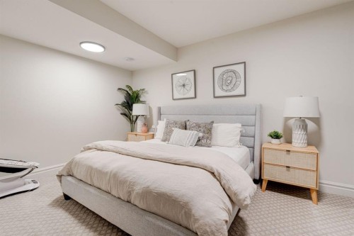 2810 26 St, Calgary, AB - Indoor Photo Showing Bedroom