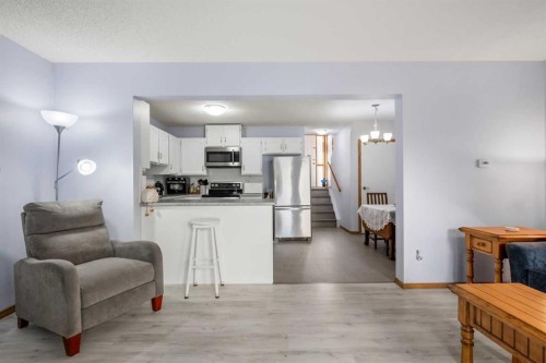 147 Somervale Park Sw, Calgary, AB - Indoor