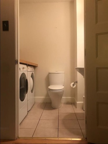 2135 Spiller Road Se, Calgary, AB - Indoor Photo Showing Laundry Room