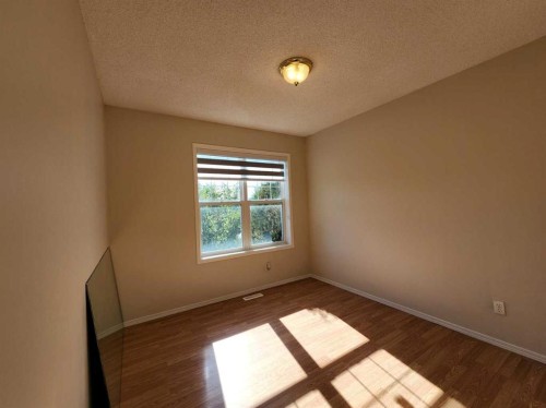 86 Harvest Rose Circle Ne, Calgary, AB - Indoor Photo Showing Other Room