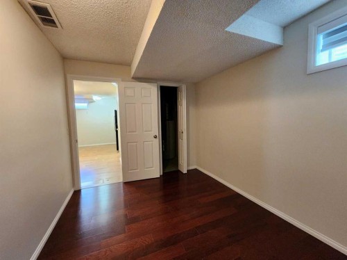 86 Harvest Rose Circle Ne, Calgary, AB - Indoor Photo Showing Other Room