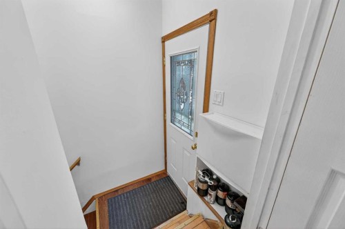 920 42 Street Sw, Calgary, AB - Indoor Photo Showing Other Room
