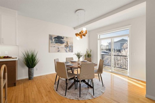 511 Cresthaven Place Sw, Calgary, AB - Indoor Photo Showing Dining Room