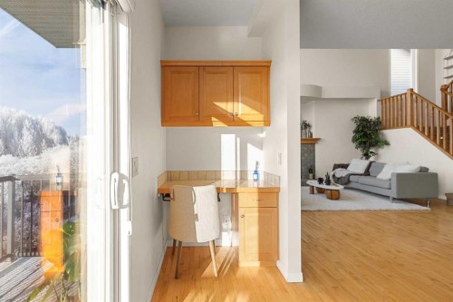 511 Cresthaven Place Sw, Calgary, AB - Indoor Photo Showing Other Room