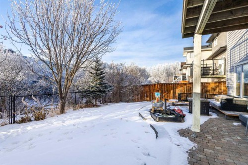 511 Cresthaven Place Sw, Calgary, AB - Outdoor