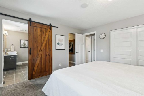 169 Braniff Crescent Sw, Calgary, AB - Indoor Photo Showing Bedroom