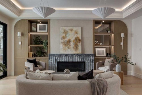 412 40 Avenue Sw, Calgary, AB - Indoor Photo Showing Living Room With Fireplace