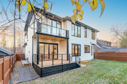 412 40 Avenue Sw, Calgary, AB - Outdoor