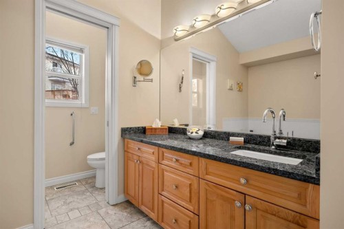 154 Bridlecreek Park Sw, Calgary, AB - Indoor Photo Showing Bathroom