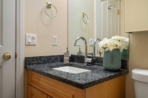 154 Bridlecreek Park Sw, Calgary, AB - Indoor Photo Showing Bathroom