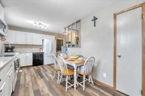 128 Thornburn Road, Strathmore, AB - Indoor