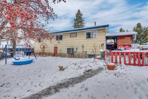 128 Thornburn Road, Strathmore, AB - Outdoor