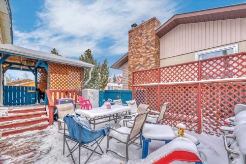 128 Thornburn Road, Strathmore, AB - Outdoor With Deck Patio Veranda