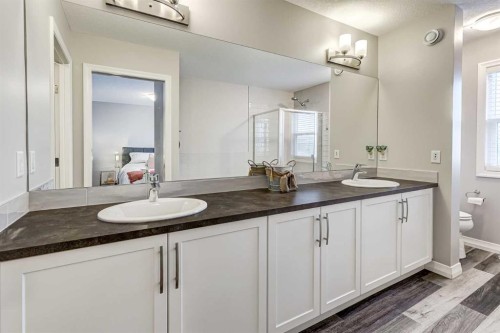 108 Evanston Hill Nw, Calgary, AB - Indoor Photo Showing Bathroom