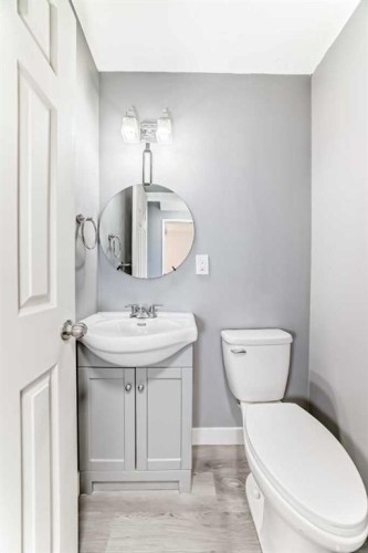 65-6100 4 Avenue Ne, Calgary, AB - Indoor Photo Showing Bathroom