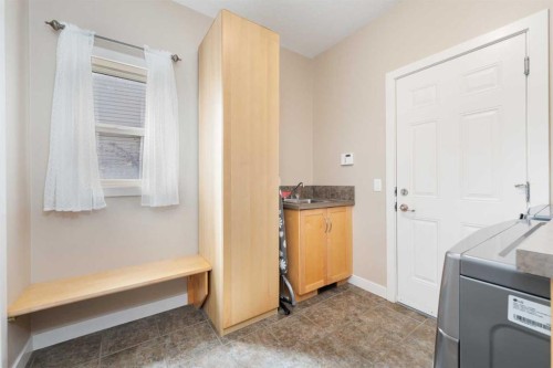 155 Autumn Close Se, Calgary, AB - Indoor