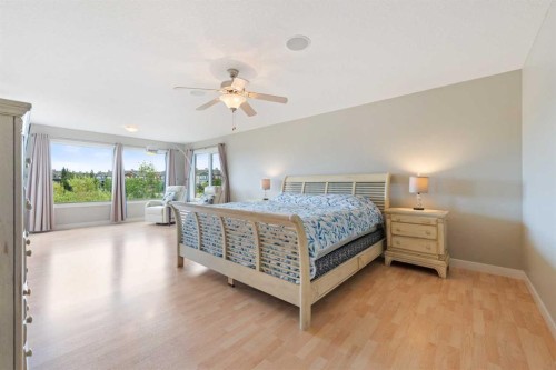 155 Autumn Close Se, Calgary, AB - Indoor Photo Showing Bedroom