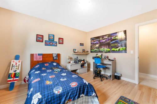 155 Autumn Close Se, Calgary, AB - Indoor Photo Showing Bedroom