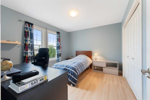 155 Autumn Close Se, Calgary, AB - Indoor Photo Showing Bedroom