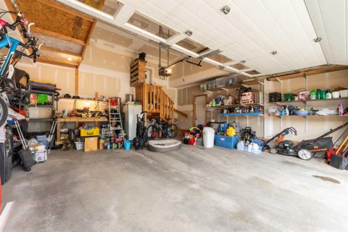 155 Autumn Close Se, Calgary, AB - Indoor Photo Showing Garage