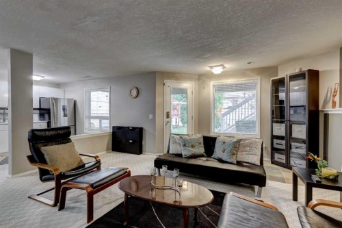 1121 Sierra Morena Court Sw, Calgary, AB - Indoor Photo Showing Living Room