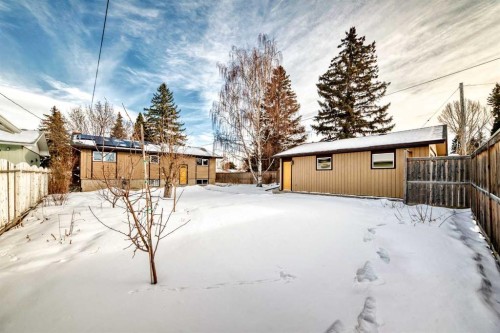 4803 Montana Drive Nw, Calgary, AB - Outdoor