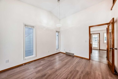 266 Edgepark Way Nw, Calgary, AB - Indoor Photo Showing Other Room