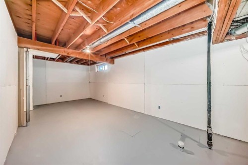 266 Edgepark Way Nw, Calgary, AB - Indoor Photo Showing Basement
