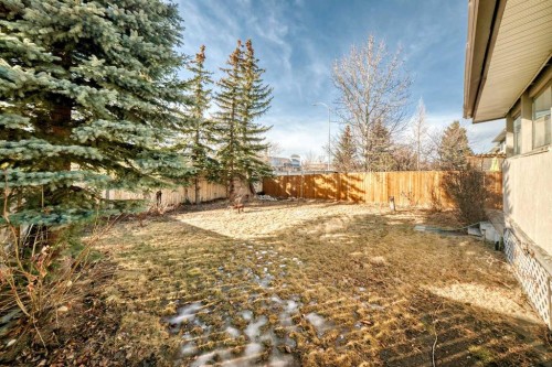 266 Edgepark Way Nw, Calgary, AB - Outdoor