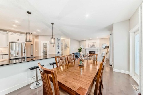 335 Morningside Crescent Sw, Airdrie, AB - Indoor Photo Showing Dining Room