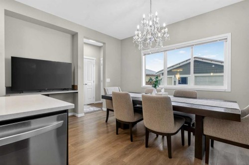 146 Marquis Common Se, Calgary, AB - Indoor Photo Showing Dining Room