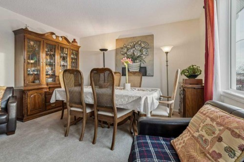 431 Maplewood Drive Se, Diamond Valley, AB - Indoor Photo Showing Dining Room