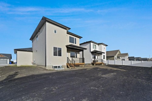 78 Vincent Crescent, Olds, AB - Outdoor