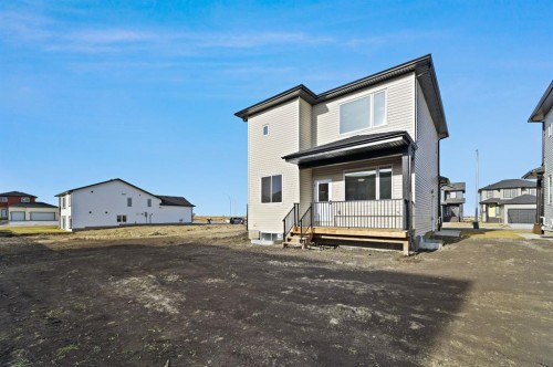 78 Vincent Crescent, Olds, AB - Outdoor