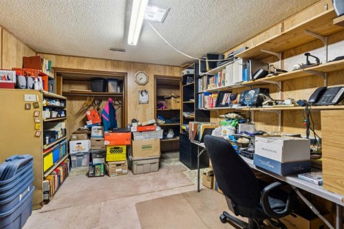 2048 33 Street Se, Calgary, AB - Indoor