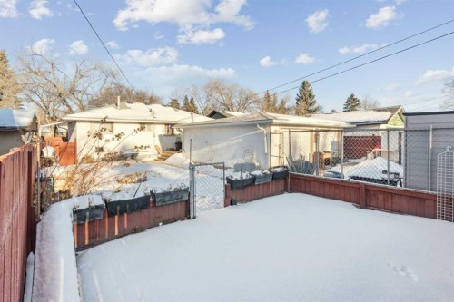 2048 33 Street Se, Calgary, AB - Outdoor