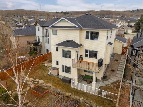 21 Cresthaven Way Sw, Calgary, AB - Outdoor