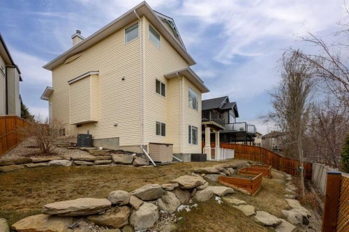 21 Cresthaven Way Sw, Calgary, AB - Outdoor With Deck Patio Veranda