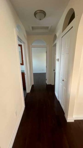 1116 37 Street Se, Calgary, AB - Indoor Photo Showing Other Room