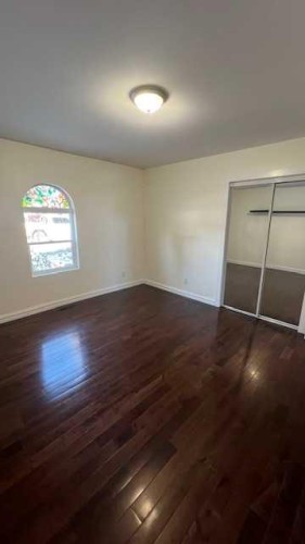 1116 37 Street Se, Calgary, AB - Indoor Photo Showing Other Room