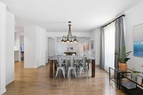 3449 Lane Crescent Sw, Calgary, AB - Indoor Photo Showing Dining Room
