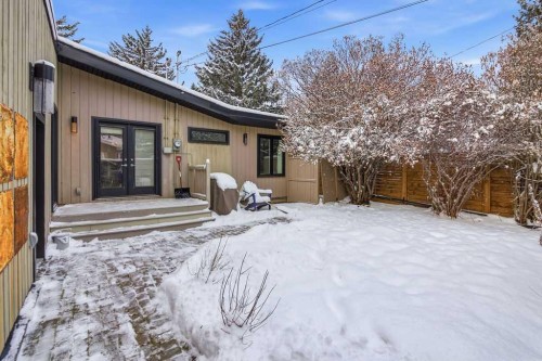 3449 Lane Crescent Sw, Calgary, AB - Outdoor